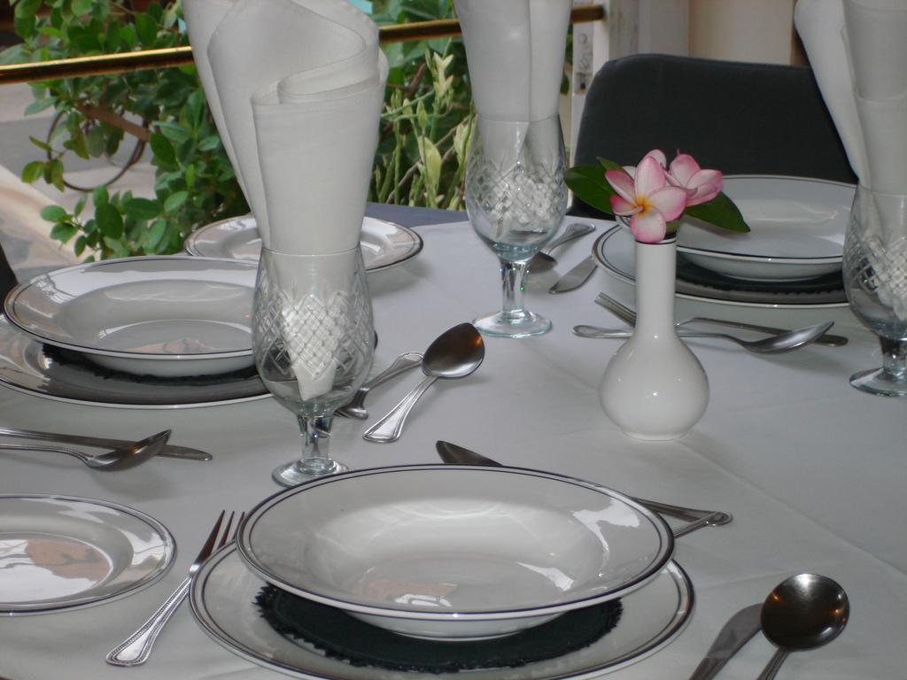 Hotel Inn Season Mahamandir Ngoại thất bức ảnh