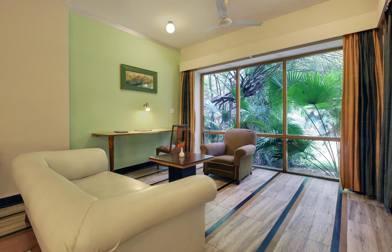 Hotel Inn Season Mahamandir Ngoại thất bức ảnh